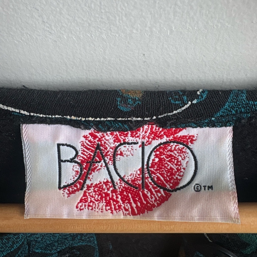 Vintage 90s Bacio Cropped Art Jacket Made in USA Large - Picture 2 of 7